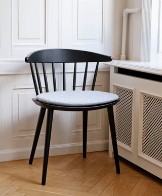 J104 stolen
 - Farve: Sort