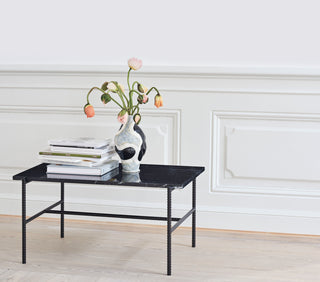 Rebar Side Table
 - Str.: L75*B44*H55 cm
 - Farve: Soft Black