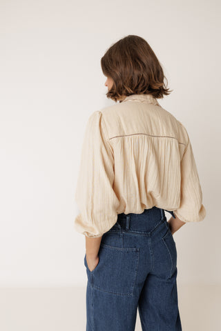 Indi & Cold Skjorte med Hæklet krave - Petal