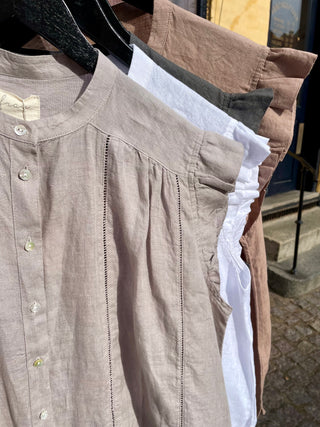 Frau Napoli Pure Linen Top - Dove