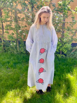 Sissel Edelbo - Vera Red Roses Kjole
