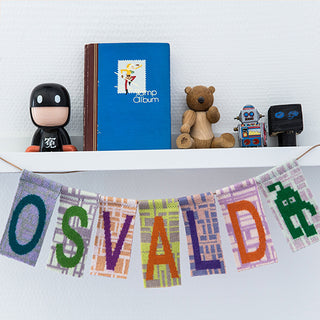 LineDyr Strikkede Bogstaver på Snor