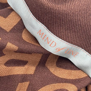 Mind of Line Uldtørklæde - Text Brown