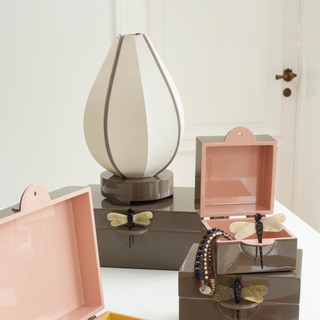 Oi Soi Oi Bordlampe - Lotus Earth