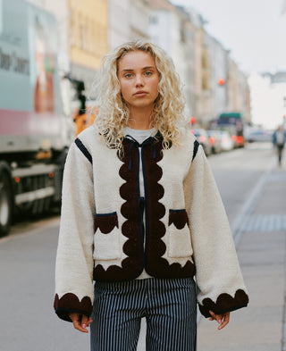 Sissel Edelbo - Tamara Jakke
