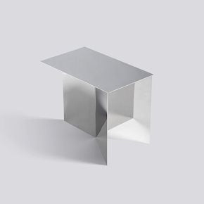 Slit Table
 - Str.: L49,5*B27,5*H35,5 cm
 - Farve: Mirror