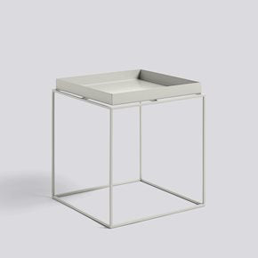 Tray Table Side Table - Str. M
 
 - Farve: Warm Grey