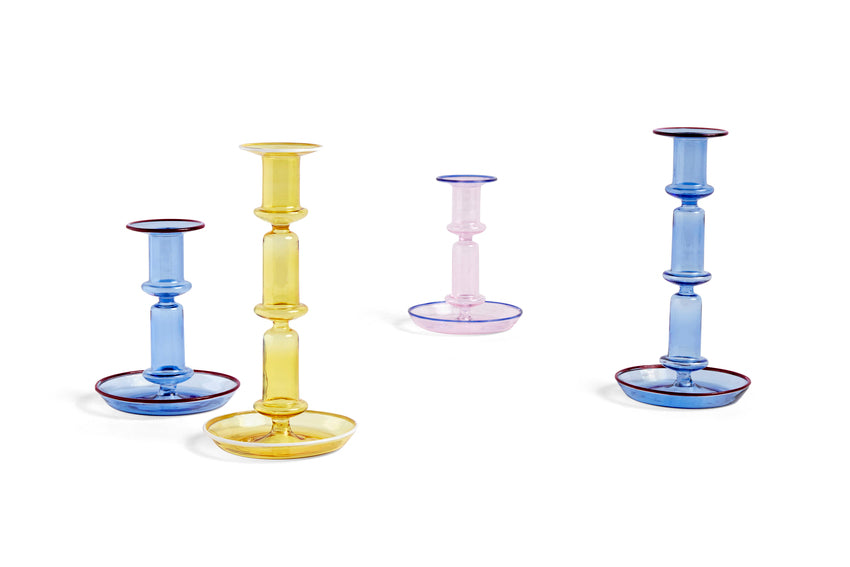 FLARE lysestage i glas - Str. Medium - Farve: Lyserød med blå kant