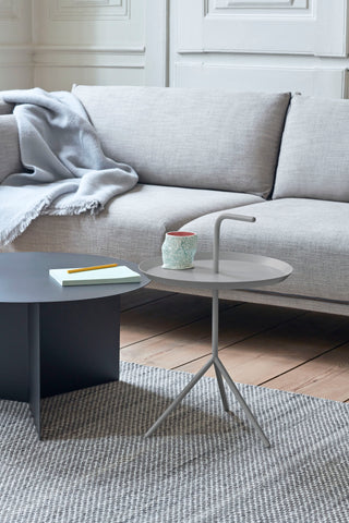 Slit Table Round Side table
 - Str.: Ø45*35,5 cm
 - Farve: Black