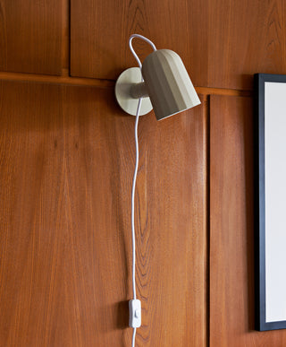 HAY
 NOC WALL
 - Farve: Dark Grey